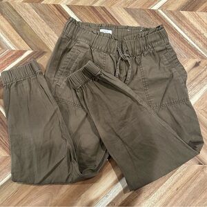 LOFT Green Cargo Pants with Elastic Waistband